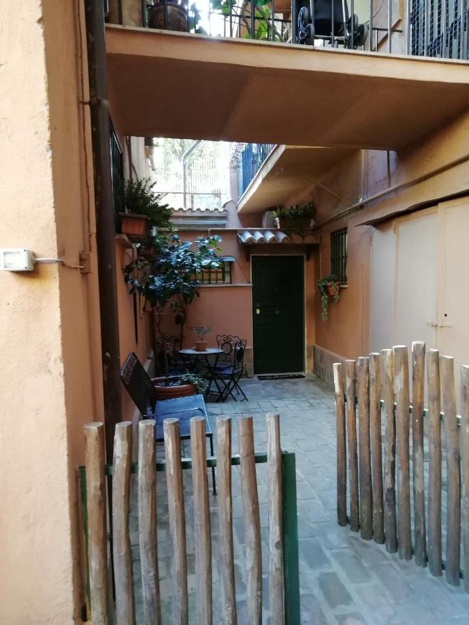 Lovely With Garden In Vatican Museums Trastevere Appartamento Roma
